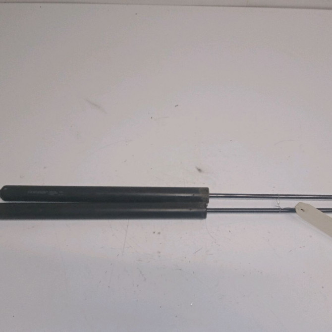 Verin droit hayon occasion PEUGEOT PARTNER II Phase 1 05-2008->03-2012 1.6 HDI 90ch 8731R9 1