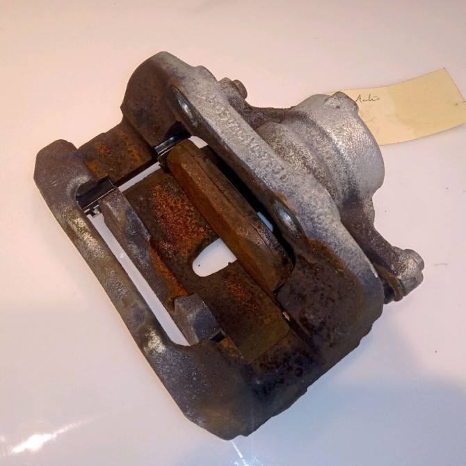 Etrier de frein avant gauche occasion PEUGEOT 2008 Phase 1 01-2013->... 1.2i PURETECH 110ch 1617293580 2