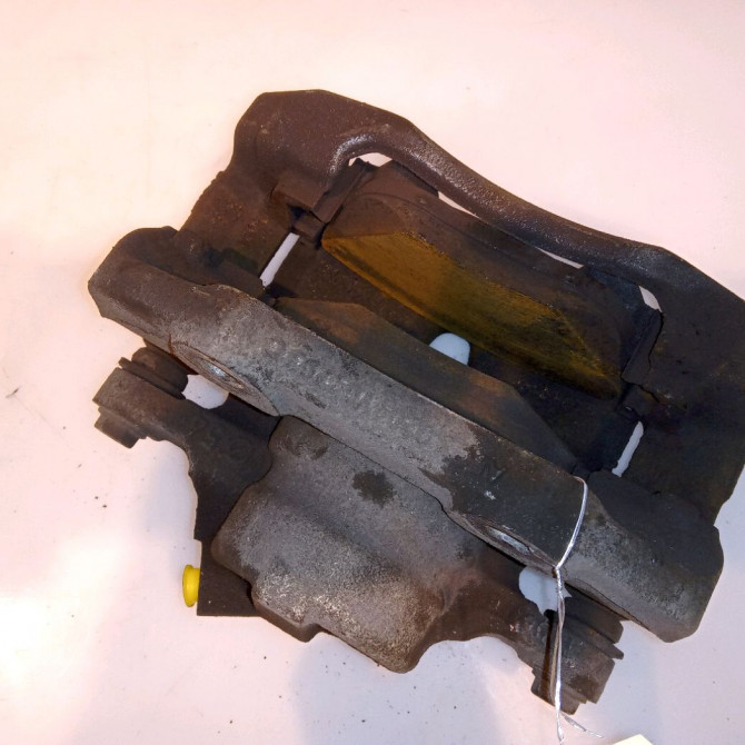 Etrier de frein avant gauche occasion PEUGEOT 2008 Phase 1 04-1995->04-1999 1.6 BlueHDI 120ch 1617293580 1