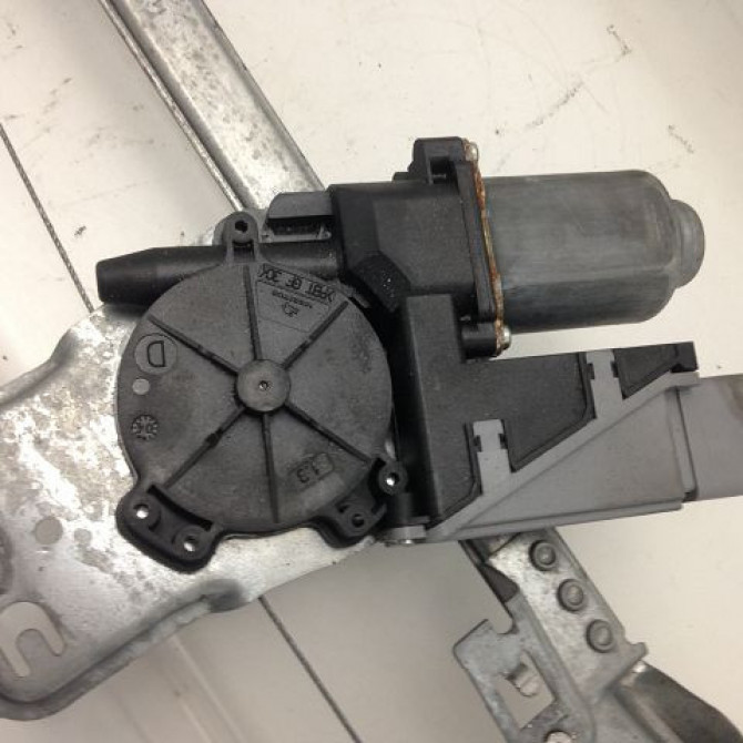 Mecanisme+moteur leve-glace ard occasion PEUGEOT 307 Phase 2 06-2005->03-2008 2.0 HDI 16v 136ch 9224A6 2