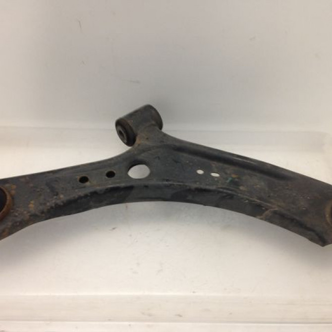 Triangle inf avd occasion SUZUKI SX4 I Phase 1 04-2006->03-2014 1.9 DDIS 4X4 4520154L20 1