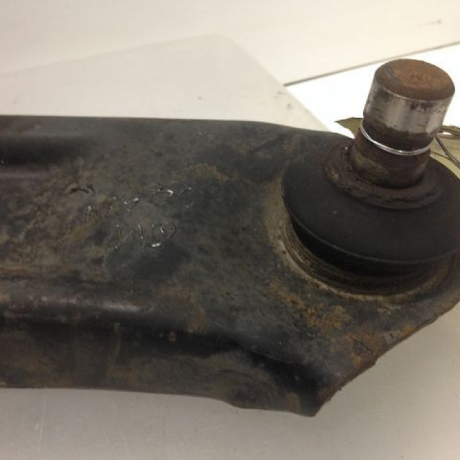 Triangle inf avd occasion SUZUKI SX4 I Phase 1 04-2006->03-2014 1.9 DDIS 4X4 4520154L20 2