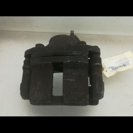 Etrier de frein avant gauche occasion RENAULT TWINGO II Phase 2 12-2011->12-2014 1.2i 16v 75ch 7701207958