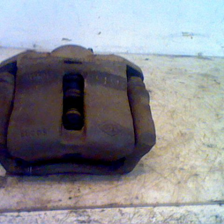 Etrier de frein avant gauche occasion RENAULT TRAFIC II 7701207958