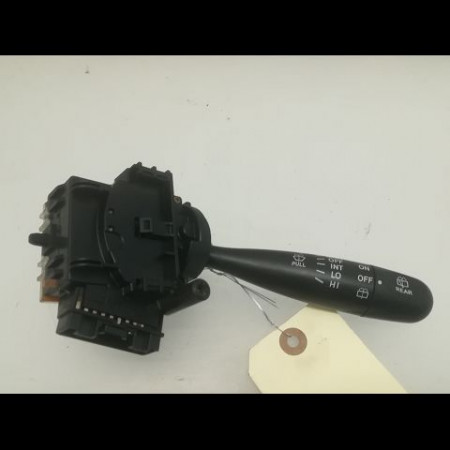 Commande essuie glace occasion TOYOTA YARIS I Phase 1 04-1999->03-2003 1.0 846520D010