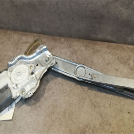 Mecanisme+moteur leve-glace avg occasion TOYOTA AVENSIS I Phase 2 09-2000->05-2003 2.0 D-4D 6982005050