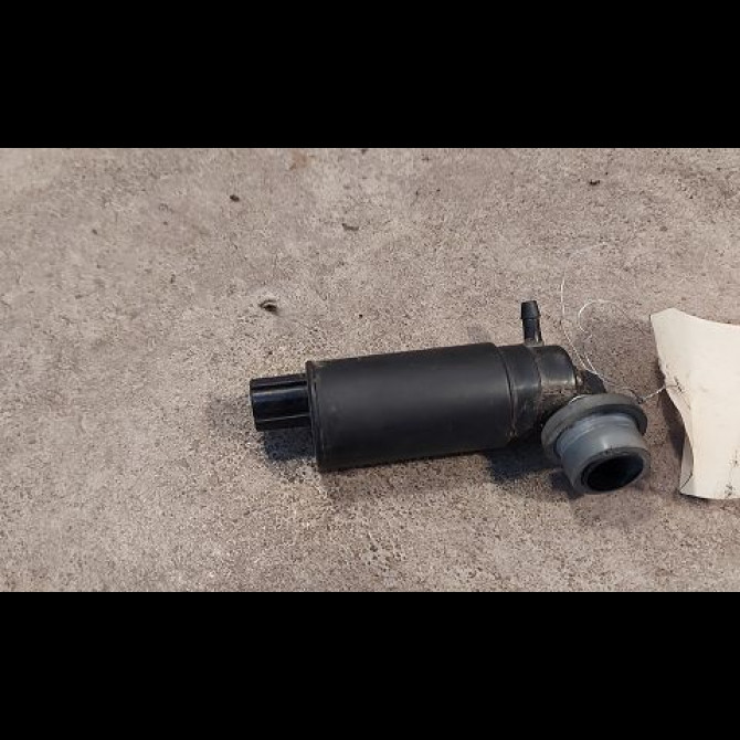 Pompe lave-glace avant occasion TOYOTA COROLLA IX phase 2 07-2004->08-2007 1.4 D 90ch 8533005031 2