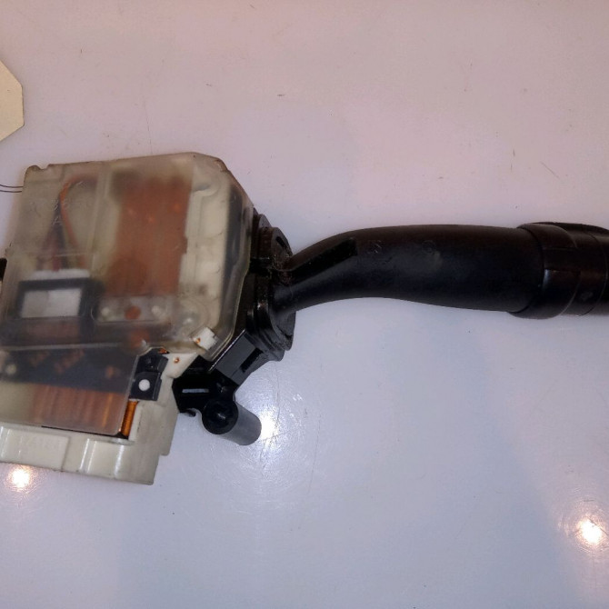 Commande clignotant occasion TOYOTA COROLLA VERSO II Phase 1 05-2004->06-2007 136 D-4D 8414005110 2