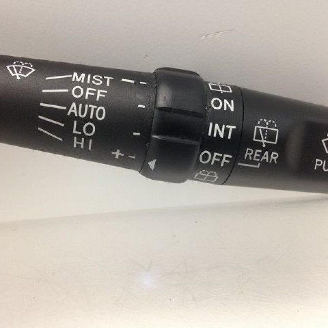 Commande essuie glace occasion TOYOTA AVENSIS II phase 1 05-2003->08-2006 8465205170 2