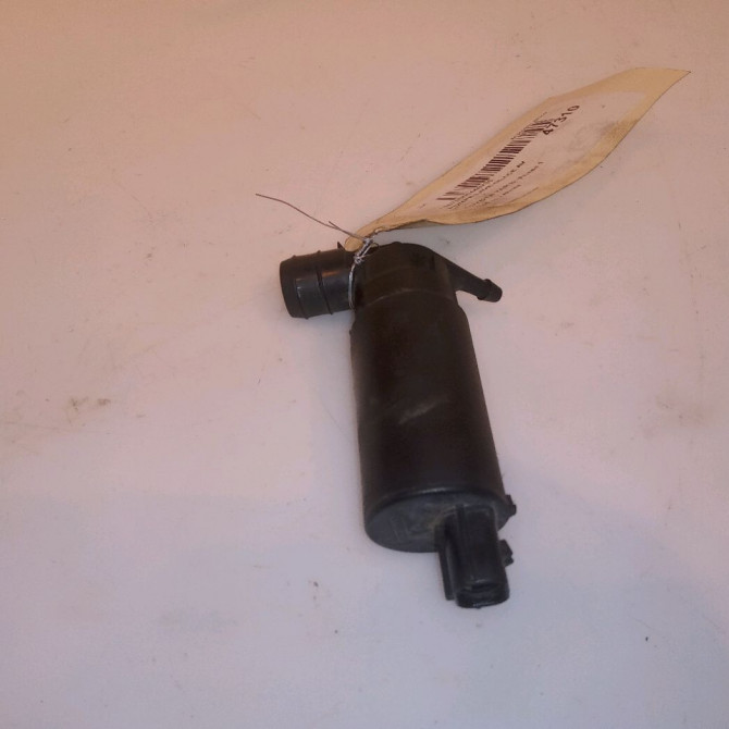 Pompe lave-glace avant occasion TOYOTA YARIS I Phase 1 04-1999->03-2003 8533005031 1