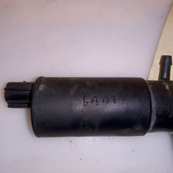 Pompe lave-glace avant occasion TOYOTA YARIS I Phase 1 04-1999->03-2003 8533005031 3