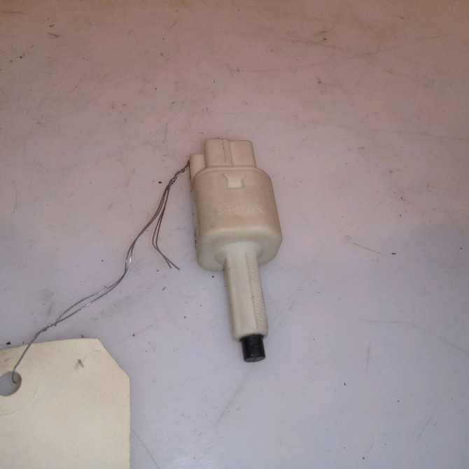 occasion TOYOTA AVENSIS II phase 1 05-2003->08-2006 115 D-4D 8434009020 2