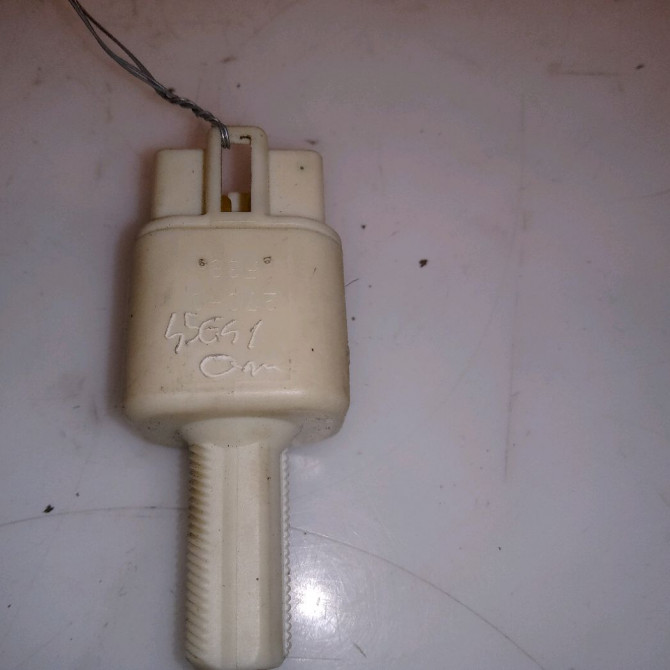 occasion TOYOTA AVENSIS II phase 1 05-2003->08-2006 115 D-4D 8434009020 3