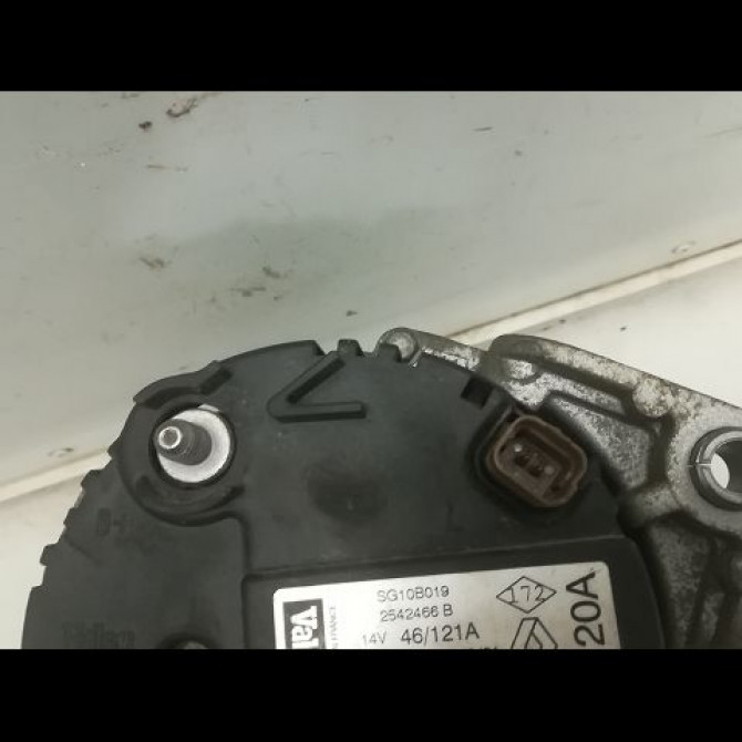 Alternateur occasion RENAULT SCENIC I Phase 2 08-1999->06-2003 1.9dCi Pack Clim 8200205612 3