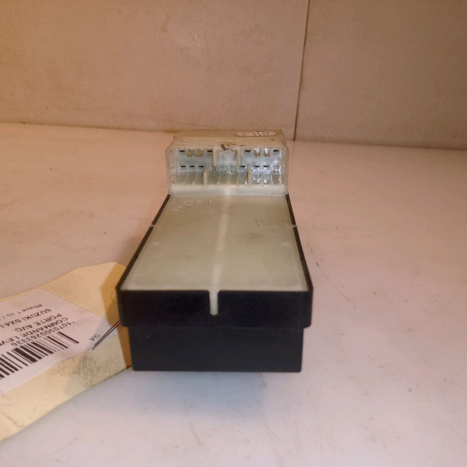 Commande lève-glace porte avant gauche occasion SUZUKI SX4 I Phase 1 04-2006->03-2014 1.6 DDIS 90ch 2