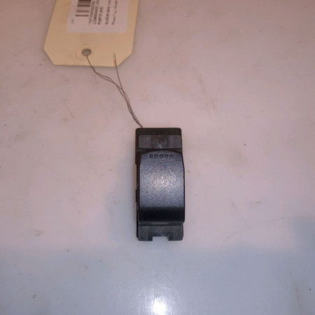 Commande lève-glace porte avant droite occasion SUZUKI SX4 I Phase 1 04-2006->03-2014 1.6 DDIS 90ch