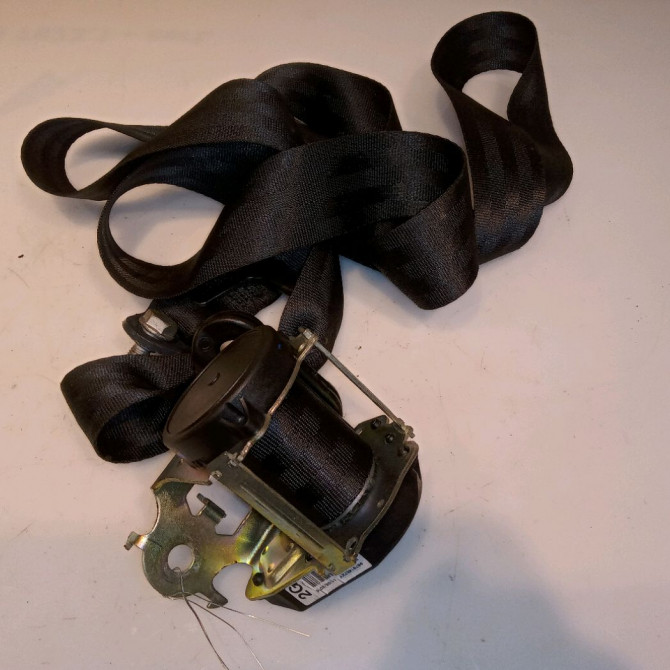 Ceinture arrière gauche occasion PEUGEOT 2008 Phase 1 04-1995->04-1999 1.6 BlueHDI 120ch 96781657XY 1