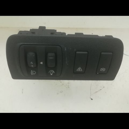 Interrupteur commande de phares occasion RENAULT MEGANE III Phase 2 01-2012->06-2014 1.5 DCI 110ch 255670019R