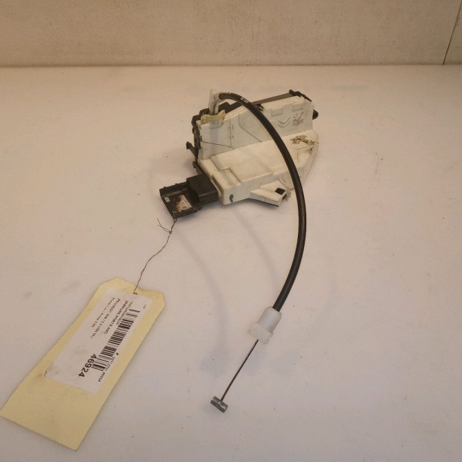 Serrure porte avd occasion PEUGEOT 308 I Phase 1 09-2007->03-2011 1.6 HDI 16v 110ch 9800615880 1