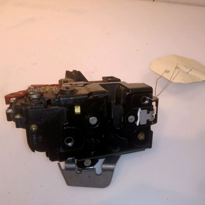 Serrure porte arg occasion AUDI A4 II Phase 1 01-2001->11-2004 2.5 TDi 180ch 8E0839015C 3