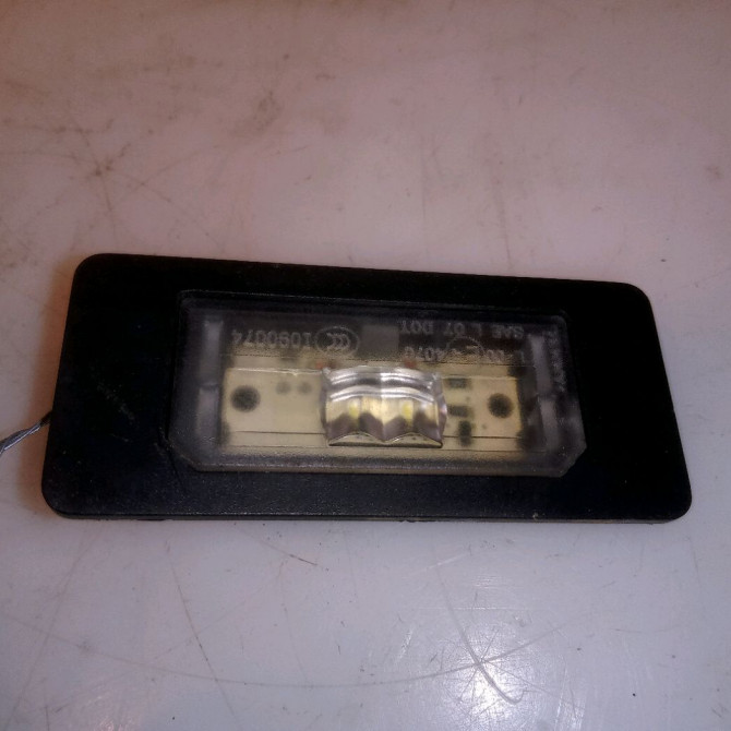 Eclaireur plaque de police g occasion B.M.W. SERIE 3 V 63267193293 1