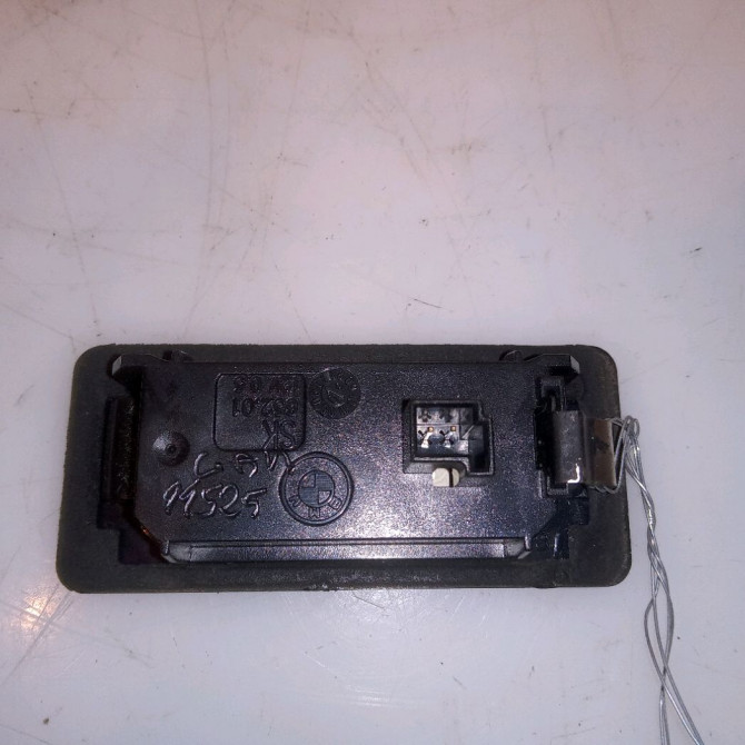 Eclaireur plaque de police g occasion B.M.W. SERIE 3 V 63267193293 2