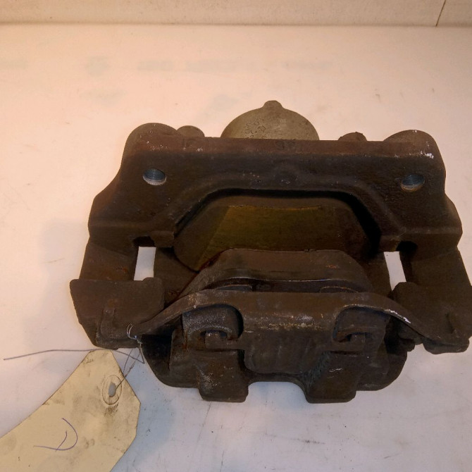 Etrier de frein avant gauche occasion B.M.W. SERIE 3 V 34116778145 2