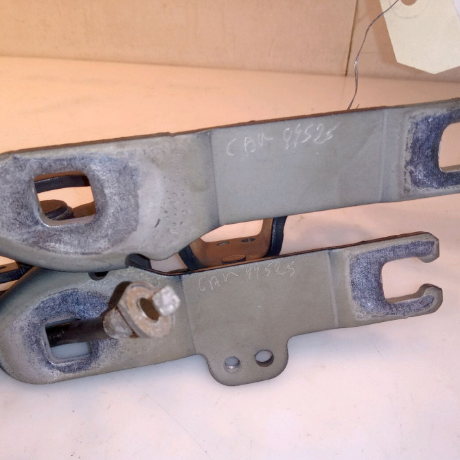 Compas d capot occasion B.M.W. SERIE 3 V 41617210678 3