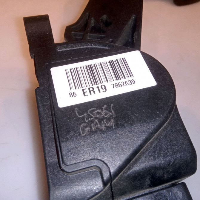 Potentiometre accelerateur occasion PEUGEOT 5008 I Phase 1 11-2009->12-2013 2.0 HDI 150ch 4