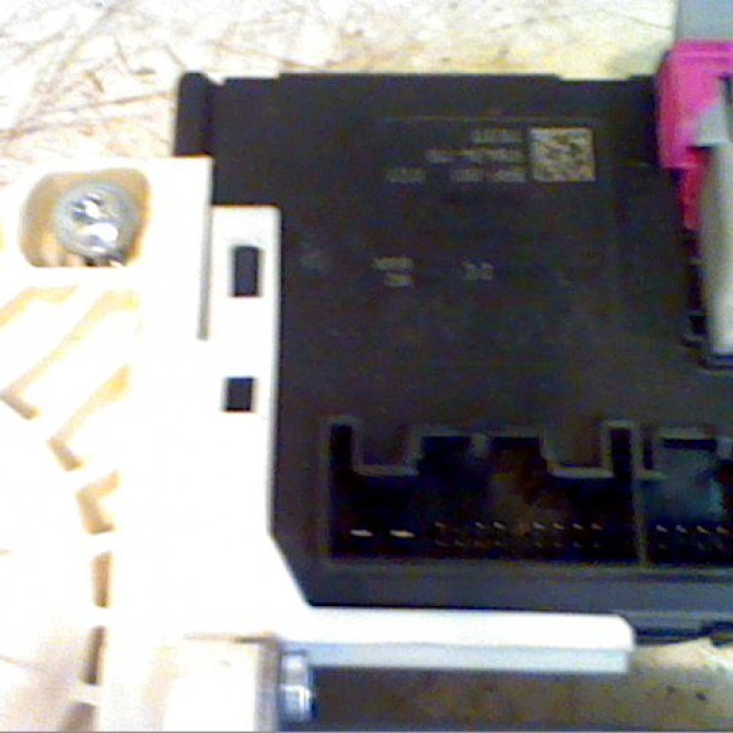 Mecanisme + moteur lève-glace avant droit occasion VOLKSWAGEN PASSAT V Phase 1 03-2005->10-2010 2.0 TDI 16v 140ch 3C8837462J 3