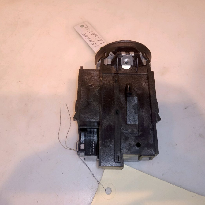 Antivol de direction occasion VOLKSWAGEN PASSAT V Phase 1 04-1995->04-1999 2.0 TDI 140ch 2