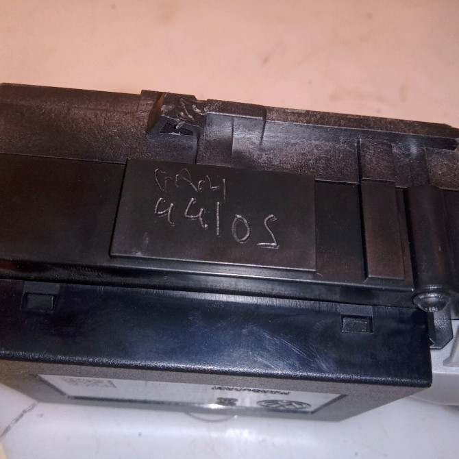 Antivol de direction occasion VOLKSWAGEN PASSAT V Phase 1 04-1995->04-1999 2.0 TDI 140ch 4