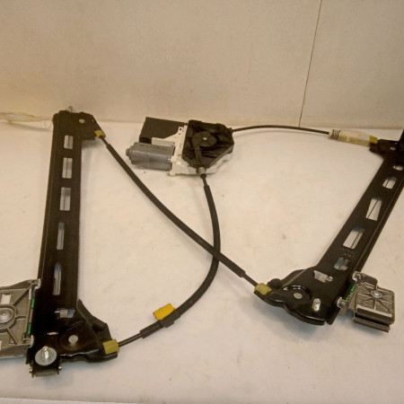 Mecanisme + moteur lève-glace avant droit occasion VOLKSWAGEN PASSAT V Phase 1 04-1995->04-1999 2.0 TDI 140ch 3C8837462J