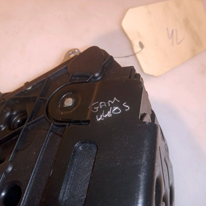 Serrure porte arg occasion VOLKSWAGEN PASSAT V Phase 1 04-1995->04-1999 2.0 TDI 140ch 5N0839016R 3