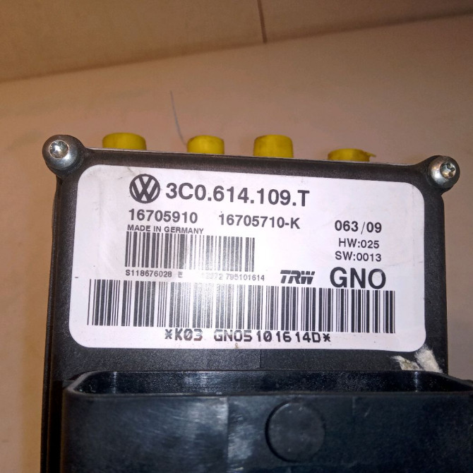 Unité hydraulique ABS occasion VOLKSWAGEN PASSAT V Phase 1 04-1995->04-1999 2.0 TDI 140ch 3C0614109AFBEF 3