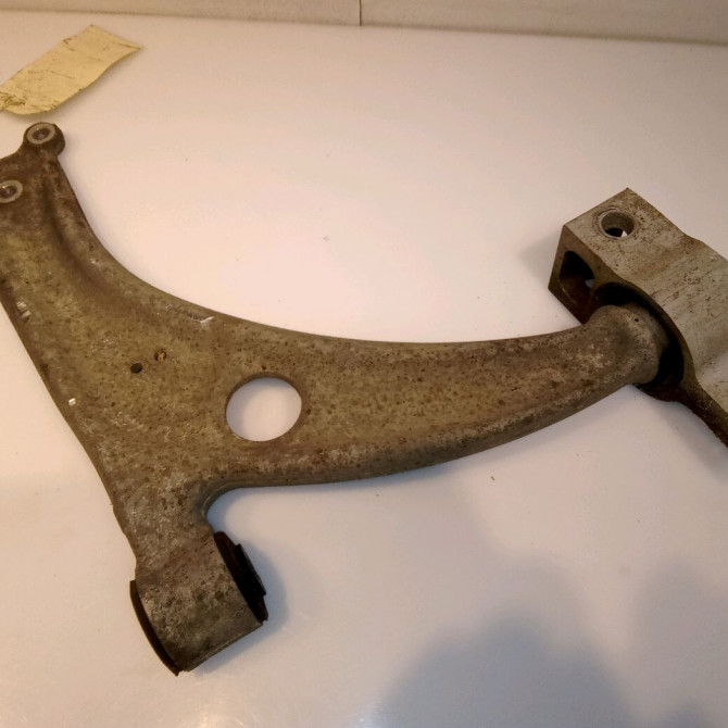 Triangle inf avg occasion VOLKSWAGEN PASSAT V Phase 1 03-2005->10-2010 2.0 TDI 140ch 3C0407151G 2