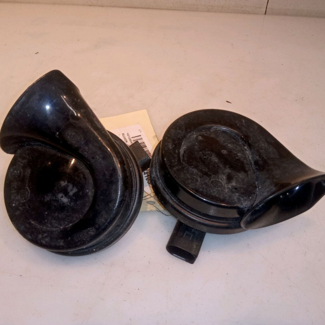 Klaxon  / avertisseur occasion VOLKSWAGEN PASSAT V Phase 1 04-1995->04-1999 2.0 TDI 140ch 3C0951223E 2