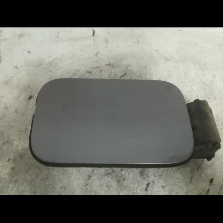 Volet de trappe carburant occasion RENAULT SCENIC II Phase 1 03-2004->09-2006 1.5 DCI 80ch 8200139542