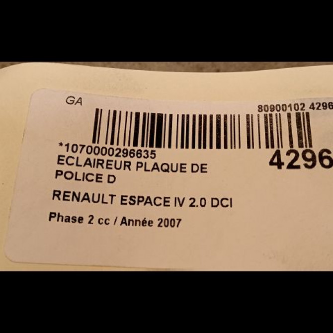 Eclaireur plaque de police d occasion RENAULT ESPACE IV Phase 2 03-2006->07-2012 2.0 DCI 150ch 8200013577 2