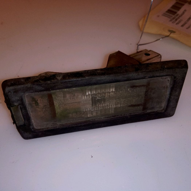 Eclaireur plaque de police g occasion RENAULT SCENIC II Phase 1 03-2004->09-2006 1.5 DCI 105ch 8200013577 1