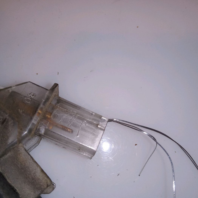 Eclaireur plaque de police g occasion RENAULT SCENIC II Phase 2 09-2006->04-2009 1.5 DCI 105ch 8200013577 3