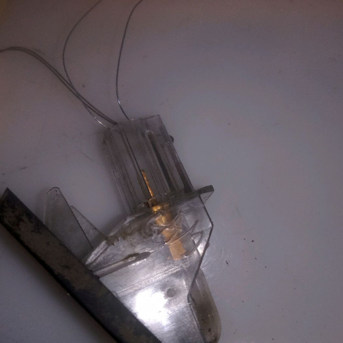 Eclaireur plaque de police d occasion RENAULT CLIO III phase 2 ESTATE 03-2009->12-2014 1.5 DCI 75ch 8200013577 3