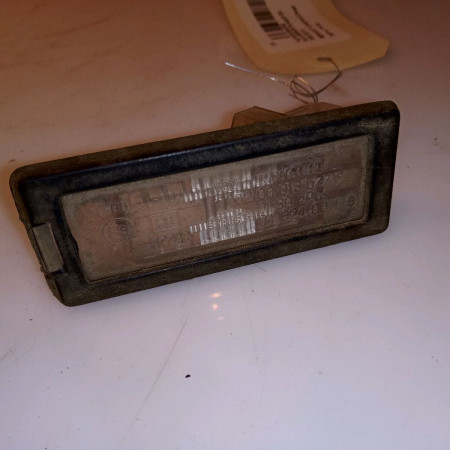 Eclaireur plaque de police d occasion RENAULT LAGUNA II Phase 2 ESTATE 03-2005->09-2007 8200013577