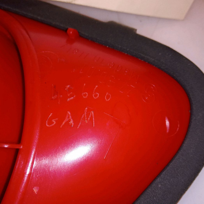 Feu arrière interieur gauche occasion VOLKSWAGEN PASSAT V Phase 1 03-2005->10-2010 2.0 TDI 140ch 3C5945093E 3