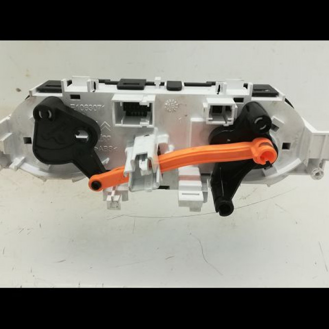 Commande de chauffage occasion PEUGEOT 2008 Phase 1 01-2013->... 9672248380 2