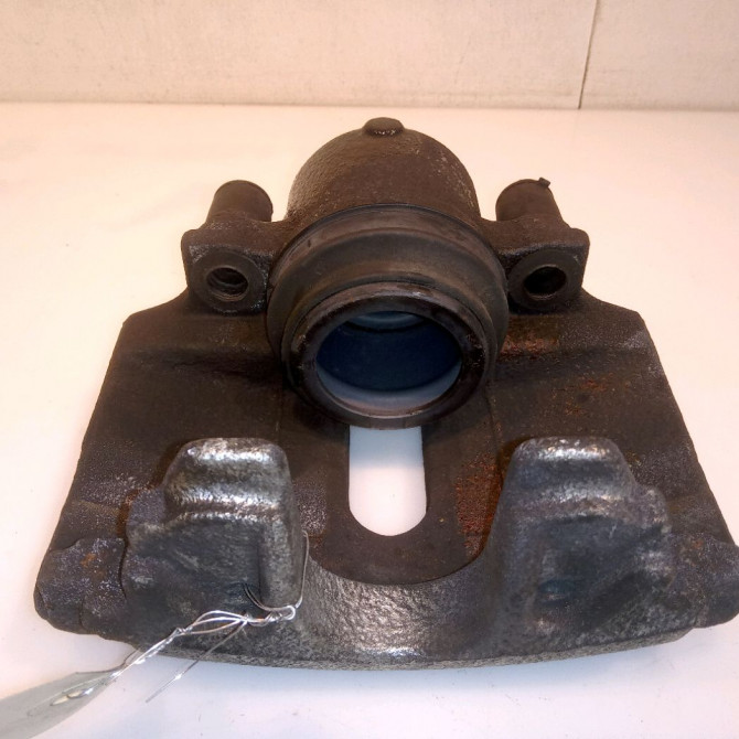 Etrier de frein avant gauche occasion VOLKSWAGEN PASSAT V Phase 1 04-1995->04-1999 2.0 TDI 140ch 1K0615124E 2