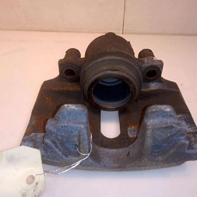 Etrier de frein avant droit occasion VOLKSWAGEN PASSAT V Phase 1 04-1995->04-1999 2.0 TDI 140ch 1K0615123E 2