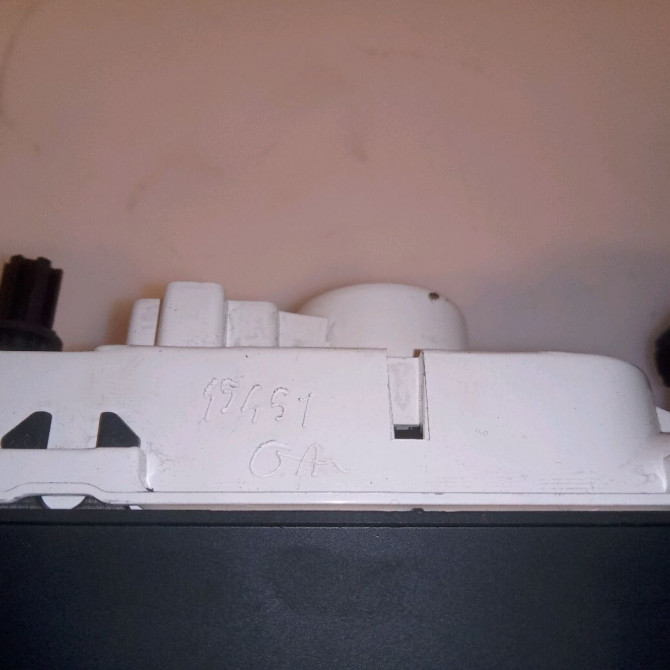 Commande de chauffage occasion MINI MINI I Phase 2 07-2004->09-2006 1.6i 116ch 64116962469 3