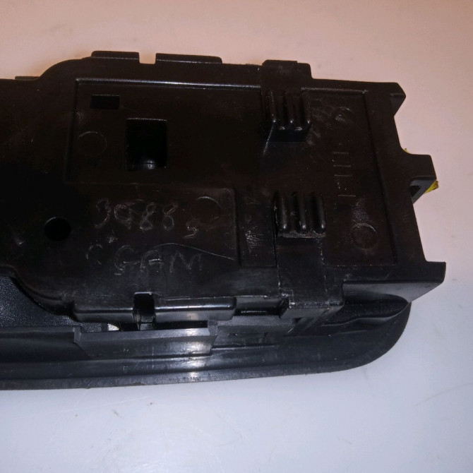 Poignee int porte arg occasion NISSAN TERRANO I 806710X001 4