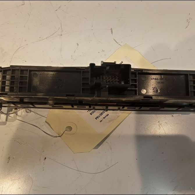 Bouton de warning occasion PEUGEOT 308 I 2